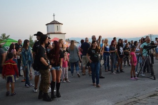 Над 500 души се веселиха на рок фестивала в с. Дъбрава сн: dariknews.bg