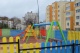 Завършиха детска площадка пред саниран блок сн: dariknews.bg